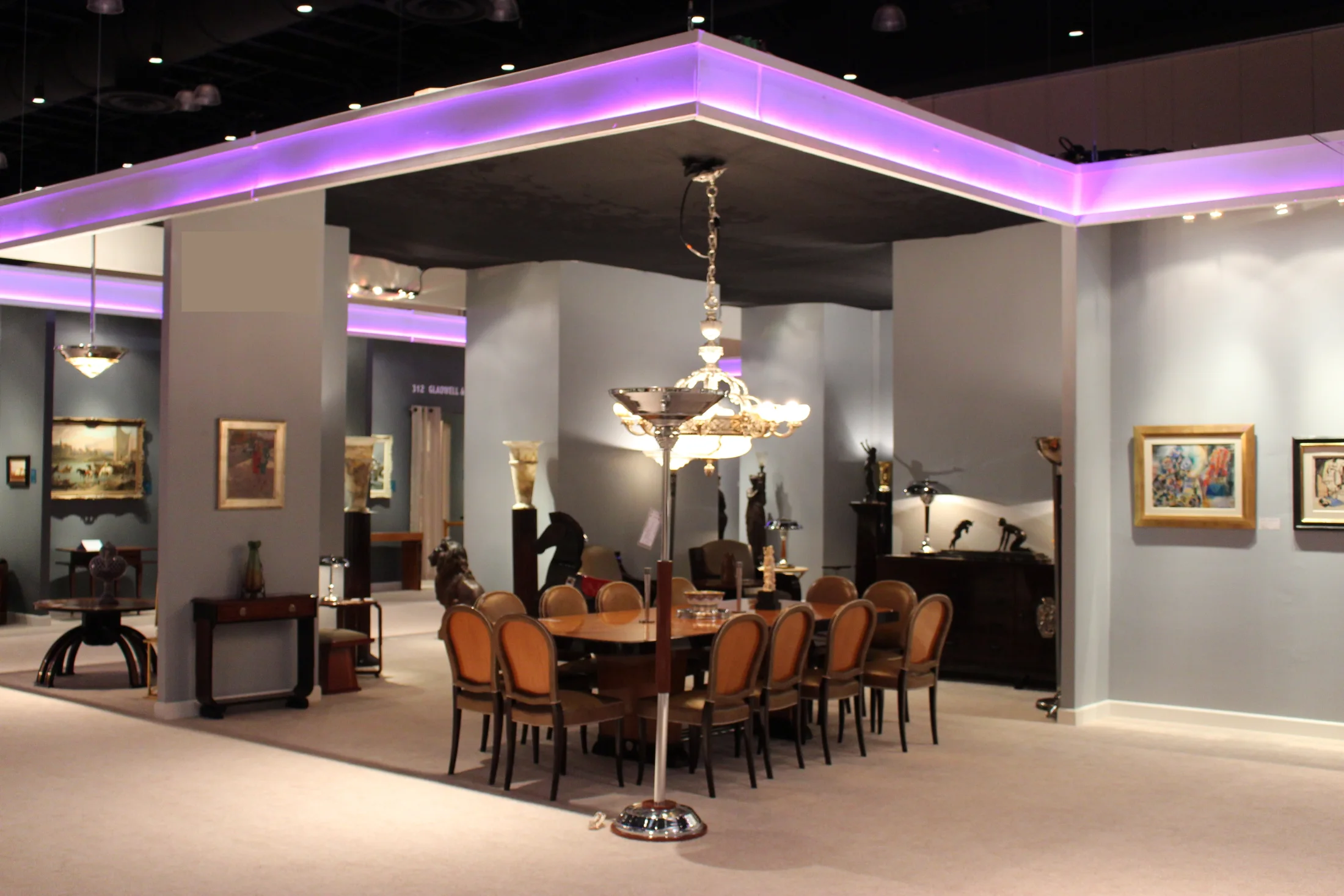 Room with antique furniture and classic decor