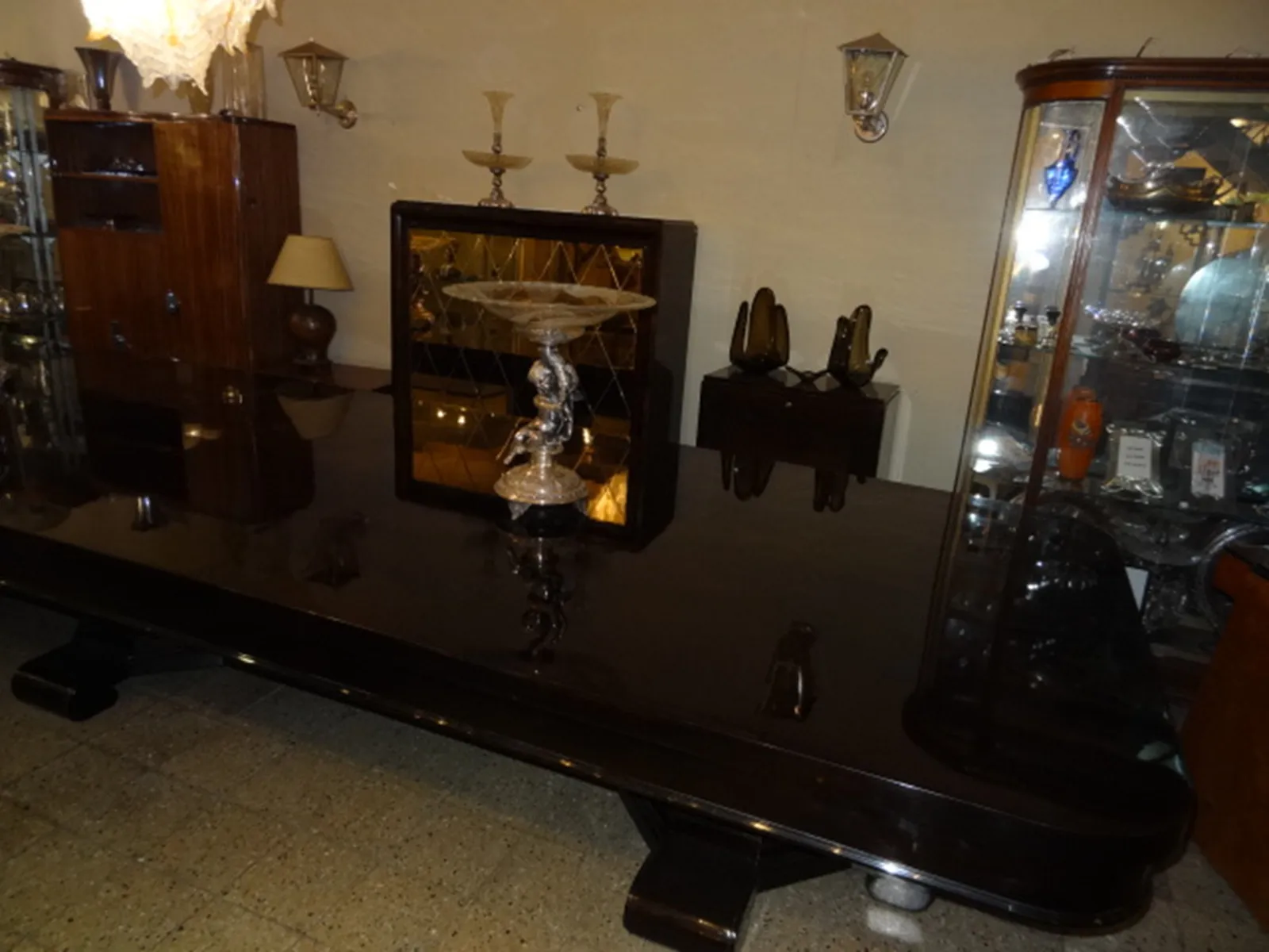 प्राचीन सजावट के लिए आर्ट डेको स्कोनस की जोड़ी।