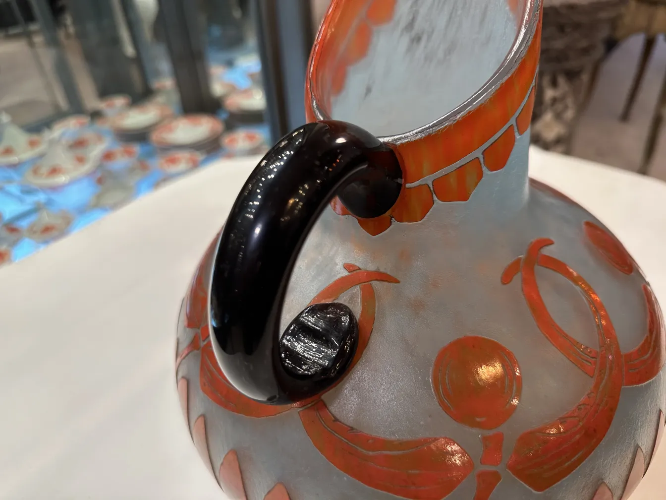古老的签名玻璃瓶Le Verre装饰色彩丰富