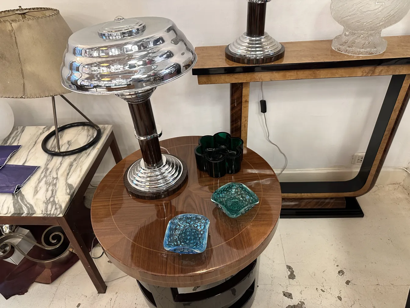 古いムラーノガラスの緑の作品、泡入り