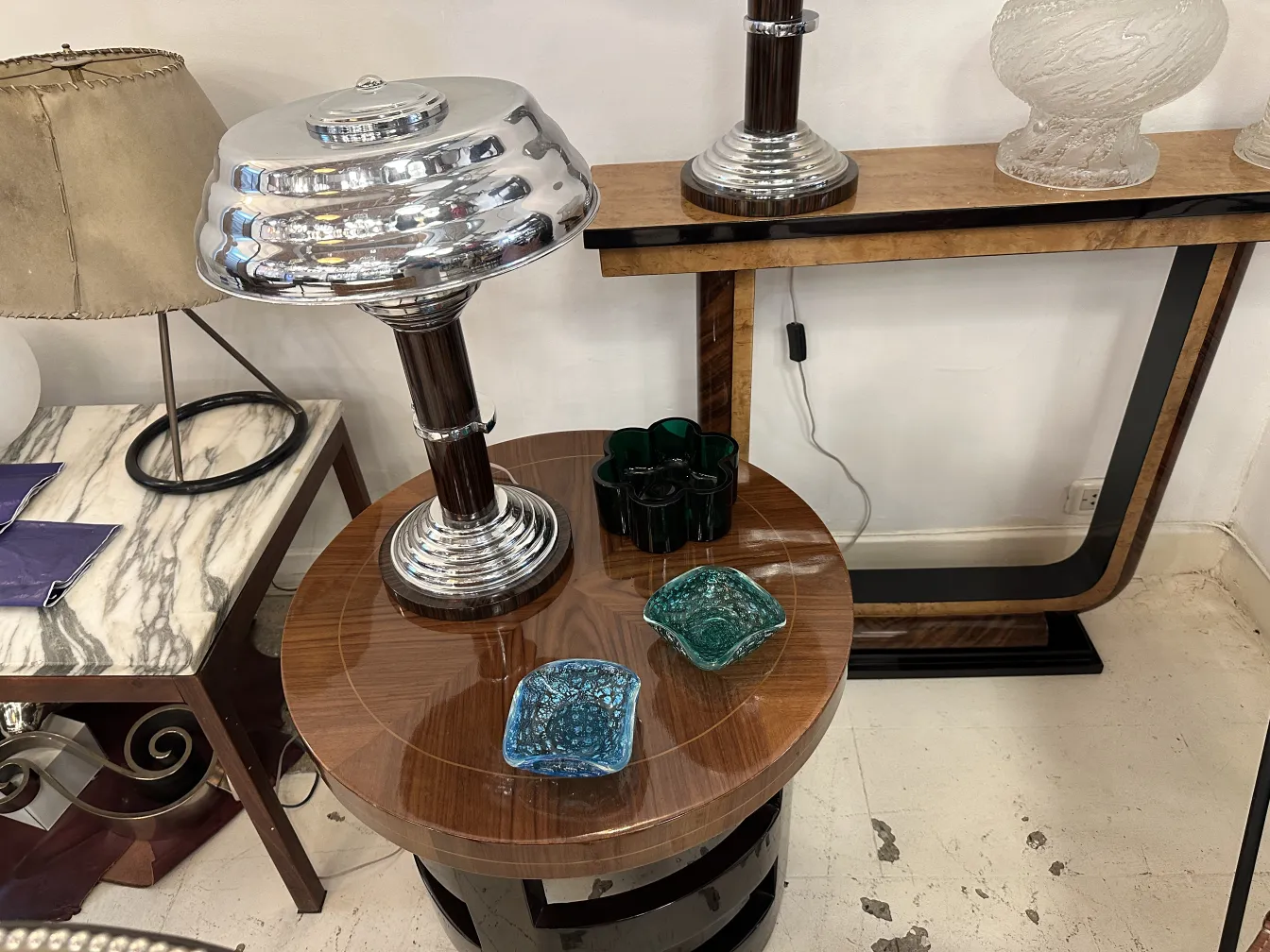 古いムラーノガラスの緑の作品、泡入り