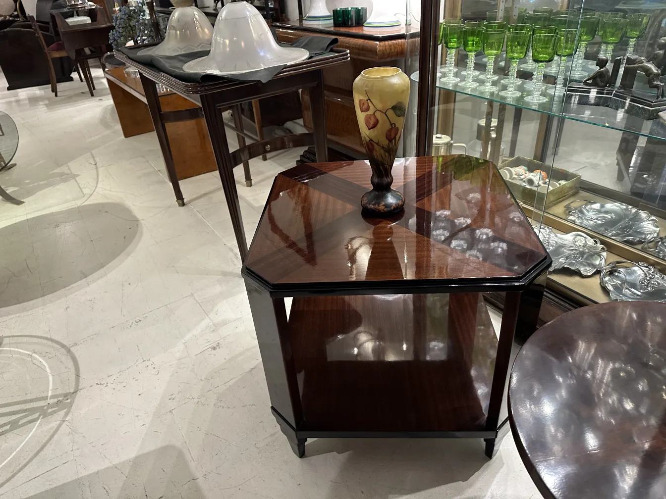 Decorative vase with Lorrain's signature in an antique setting.