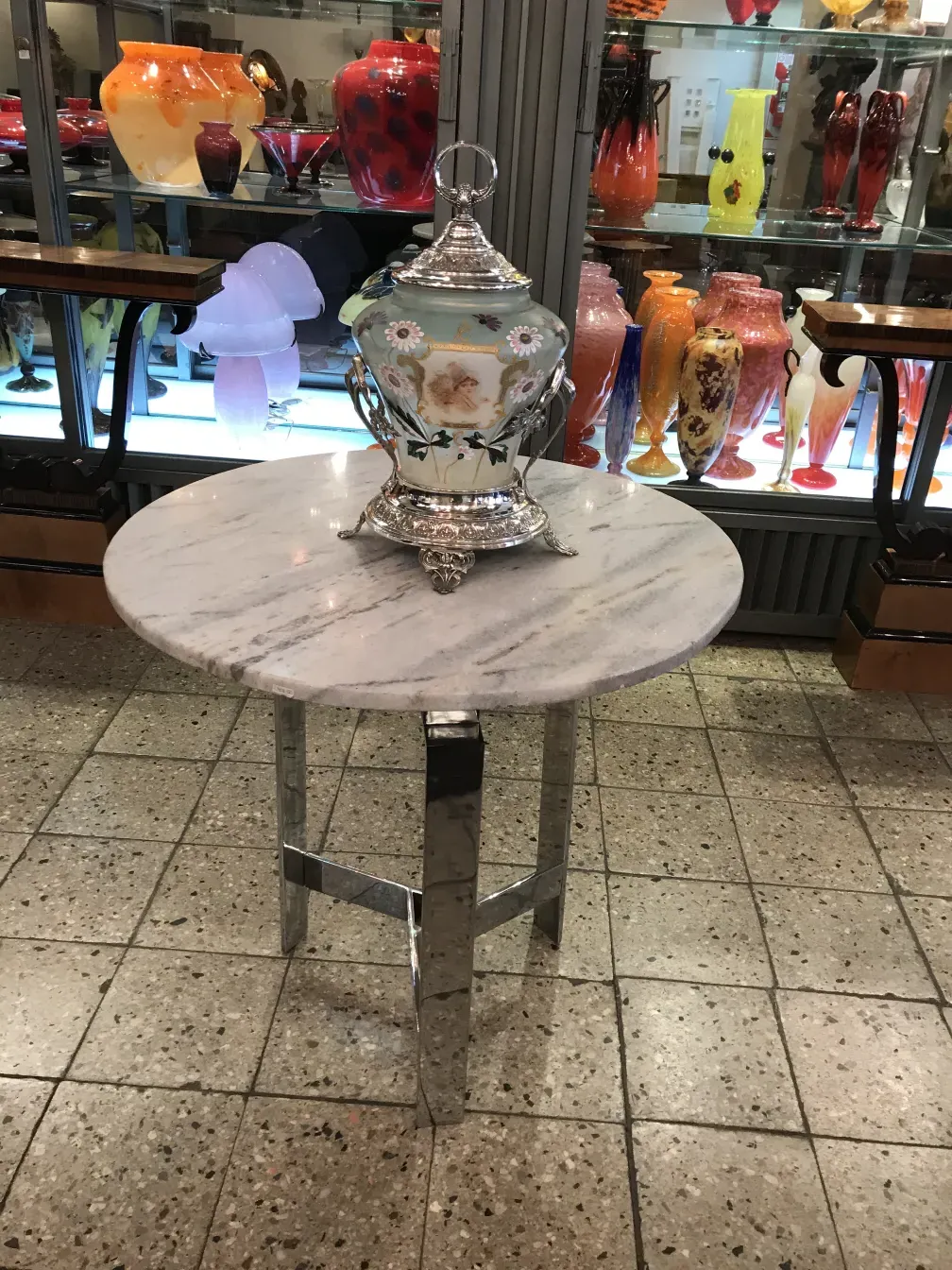 古董潘趣酒碗WMF装饰有花朵