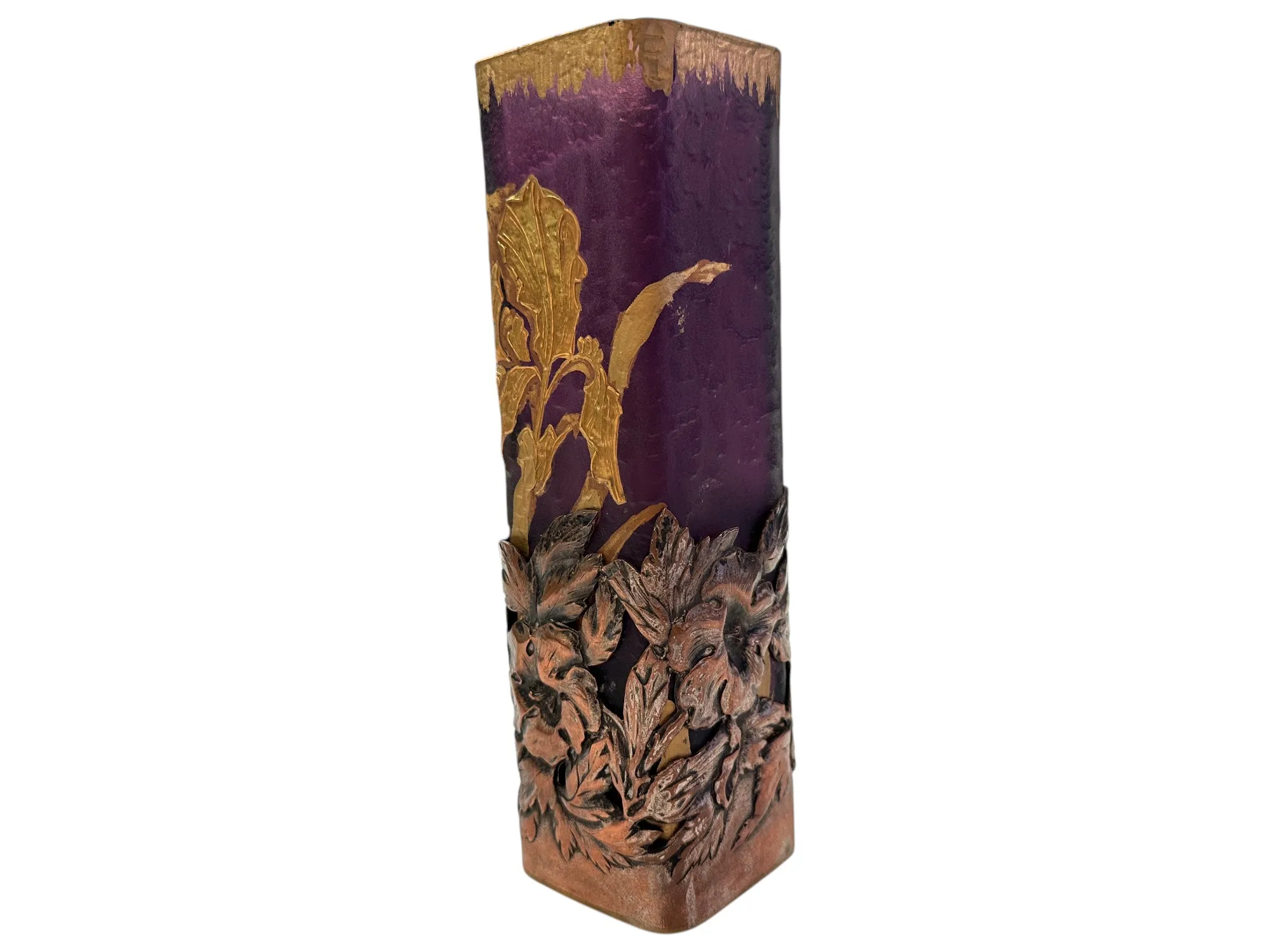 verre signé daum nancy avec décoration florale en violet et doré