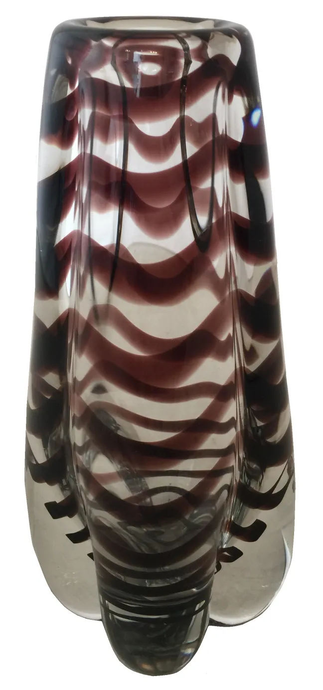 vaso de murano antigo com design de ondas marrons e transparentes