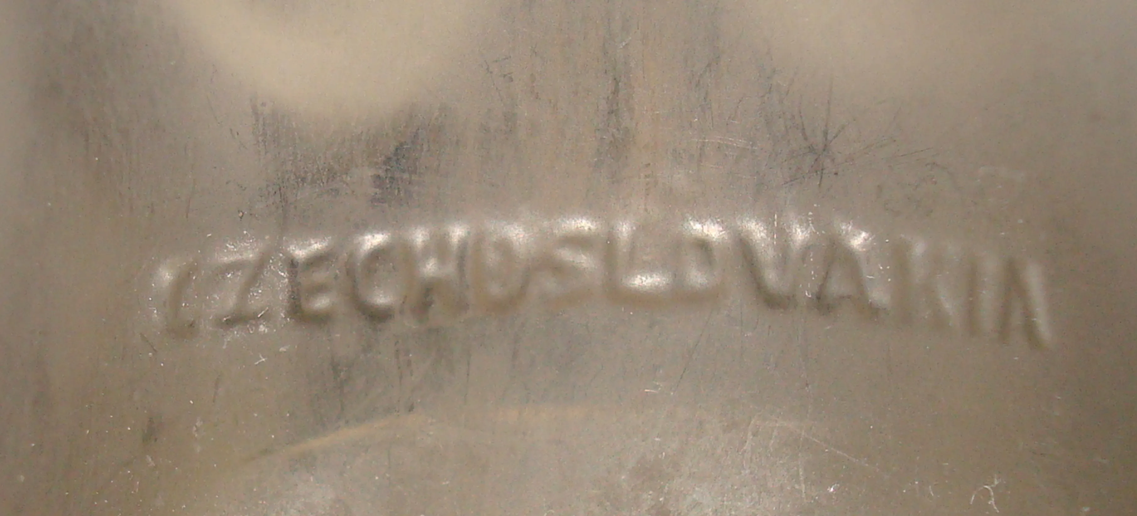 Antigo selo com inscrição Czechoslovakia, detalhes clássicos.