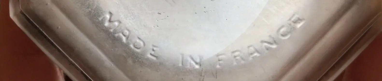 selo antigo com a inscrição made in france