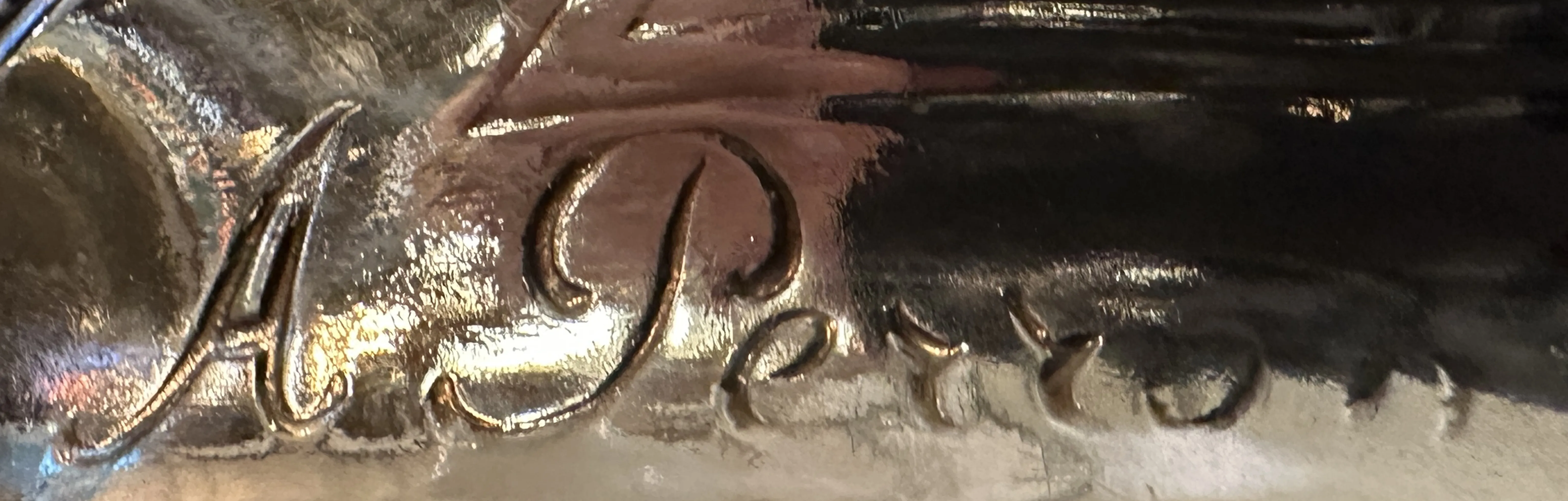 古老的印章上有闪亮表面的A. Perron字样