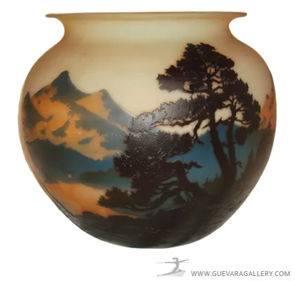 Signiertes Glas (Muller Freres) (Französisch)