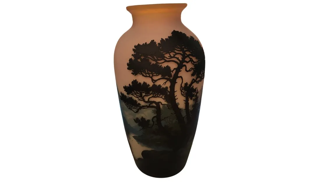 SIGNED GLASS  Muller Fres (French)