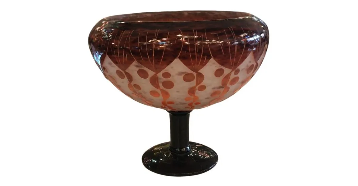 SIGNED GLASS Le Verre (French)