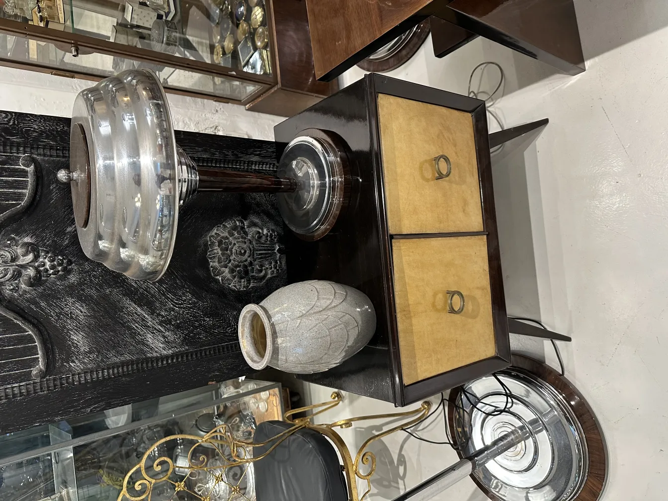 vaso decorativo de cerámica con diseño sutil