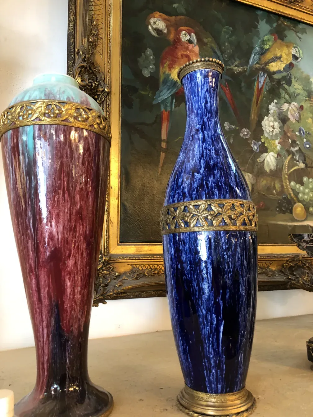 Vasi ceramici decorativi antichi di Boch frères, colori vivaci