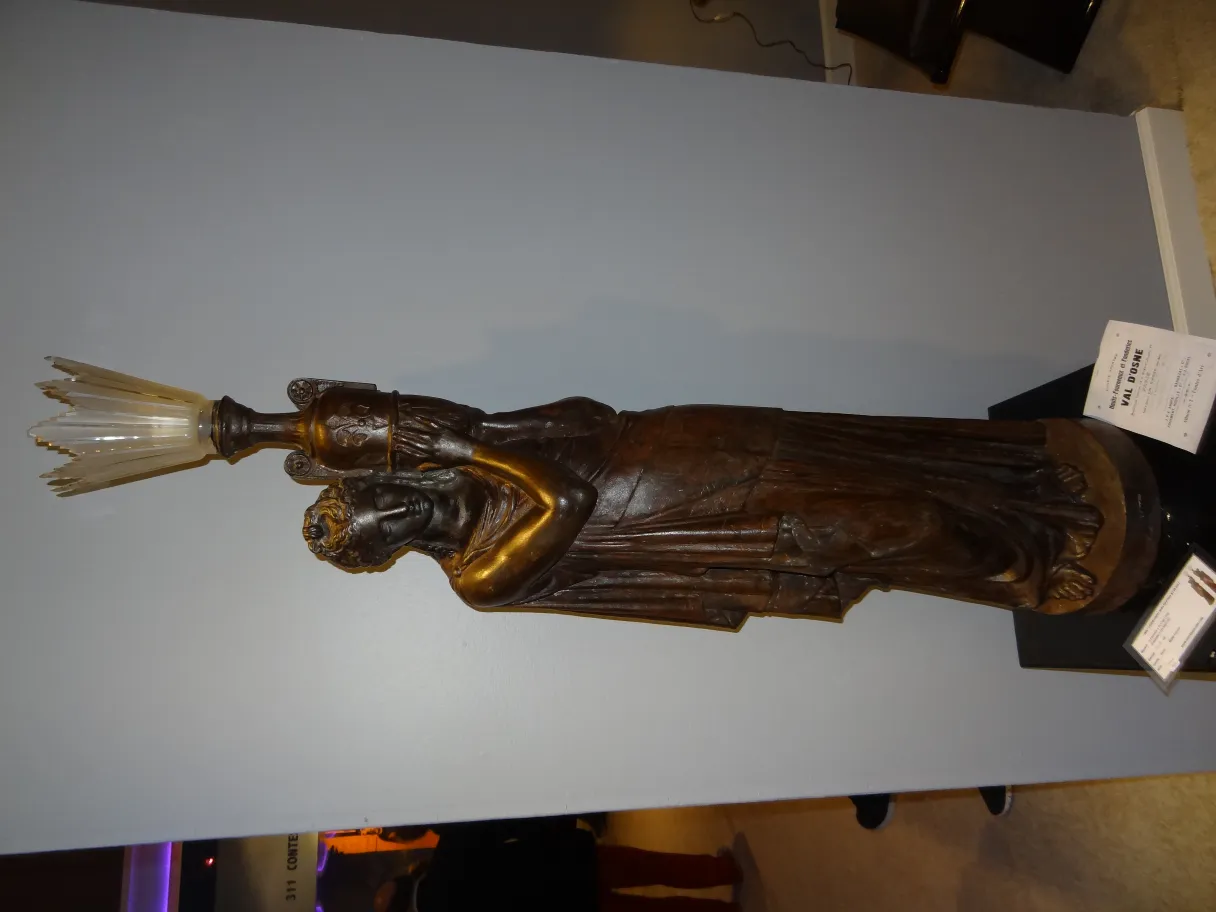 ancient val d´osne sculpture featuring ornate details