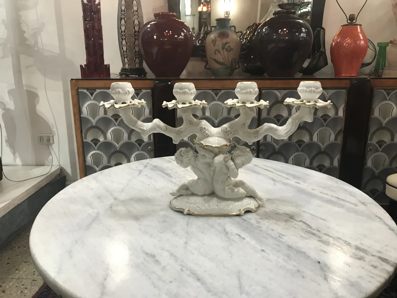 Candelabro cerâmico antigo Hutschenreuther Selb com anjos.