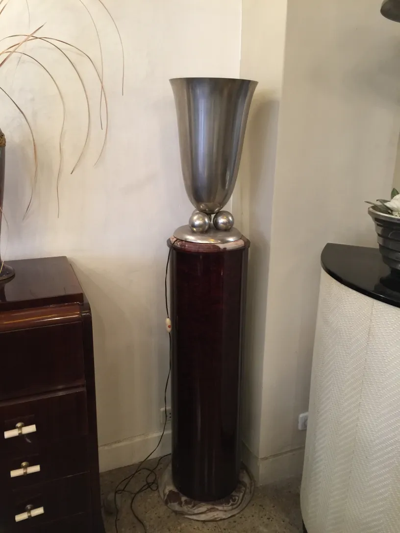 antique decorative column with base, elegant and modern style