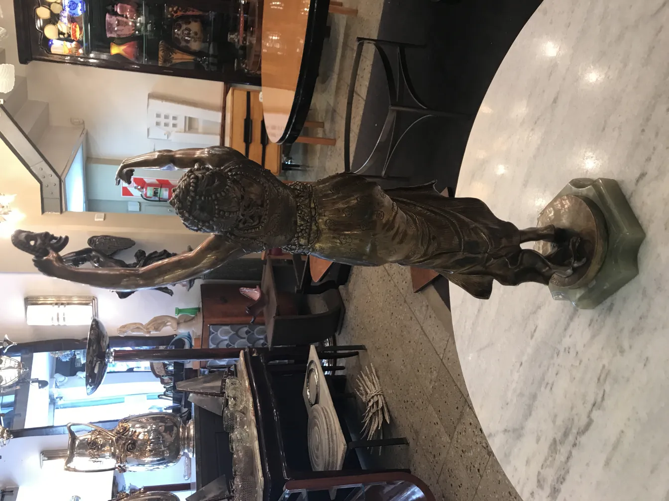 sculpture ancienne cormier joseph descomps représentant une figure féminine en mouvement