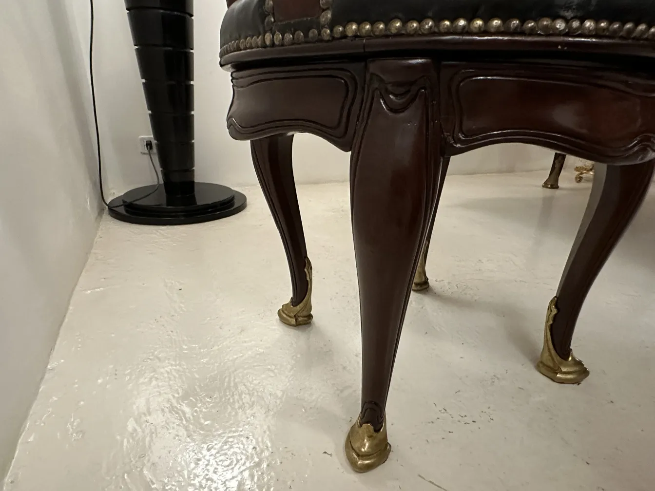 bureau ancien de Gustave Keller dans un cadre simple