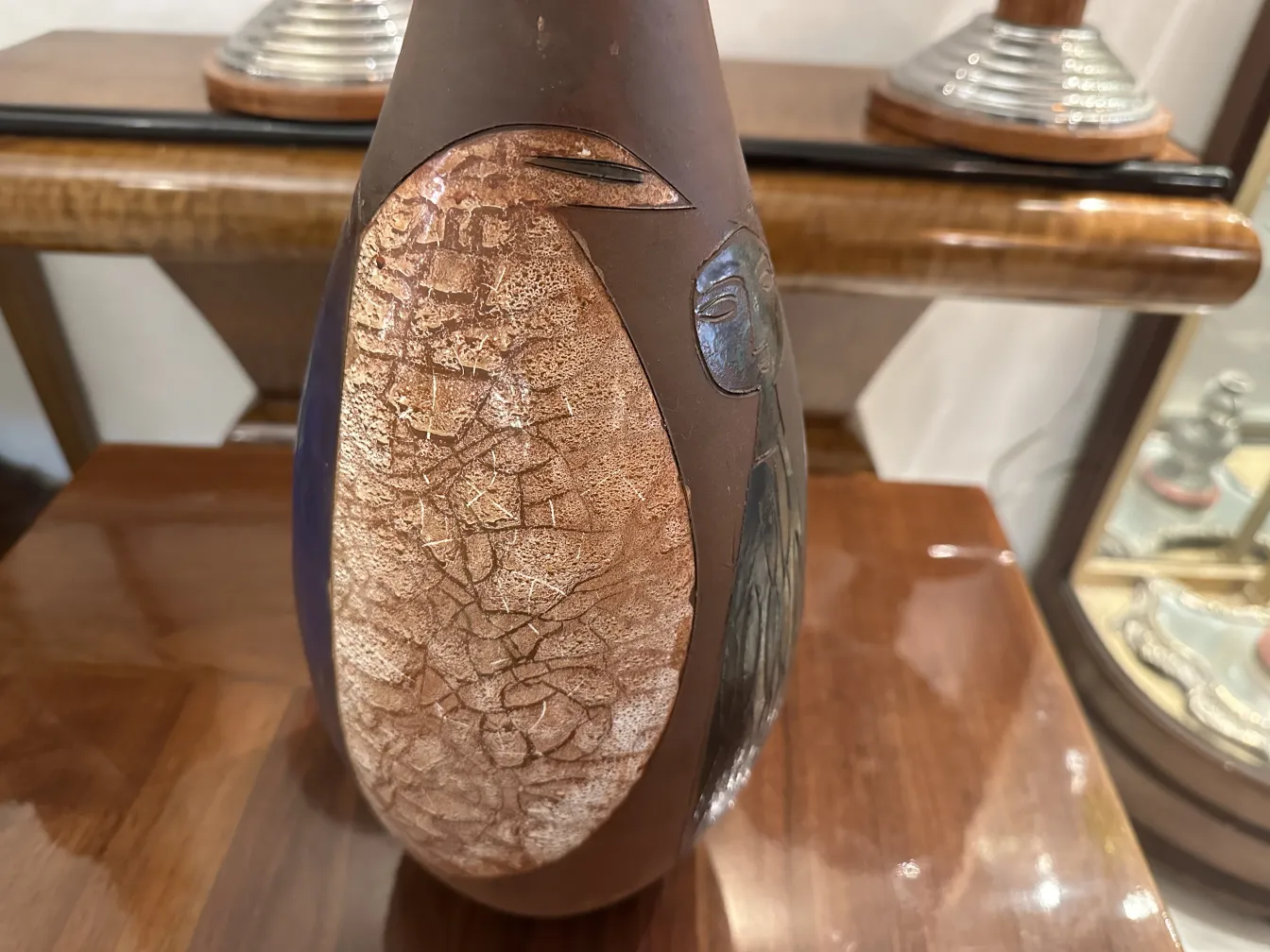 vaso antigo de cerâmica decorativa com textura única