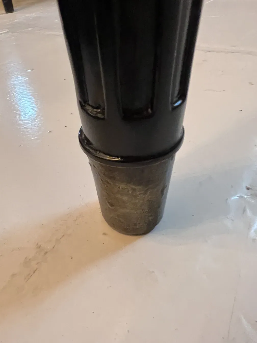 Detail eines antiken Schreibtisches mit klassischem Design