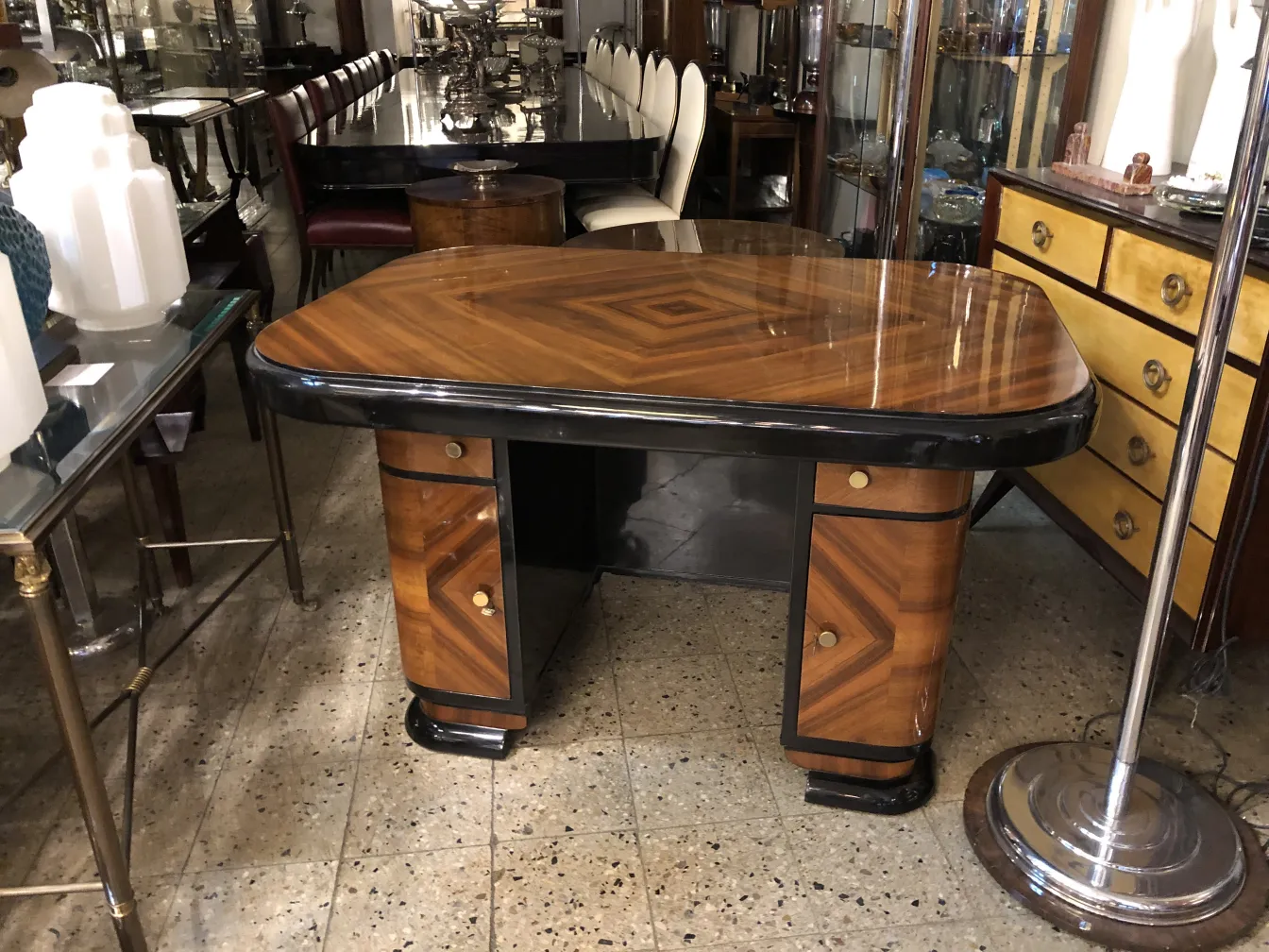 antique desk with decorative details, elegant ambiance