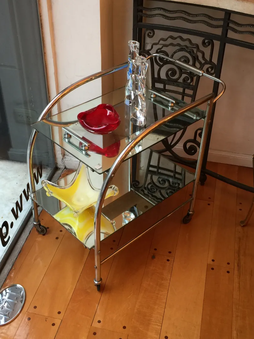 Antique cocktail trolley with mirror, decorated with glass and ceramics