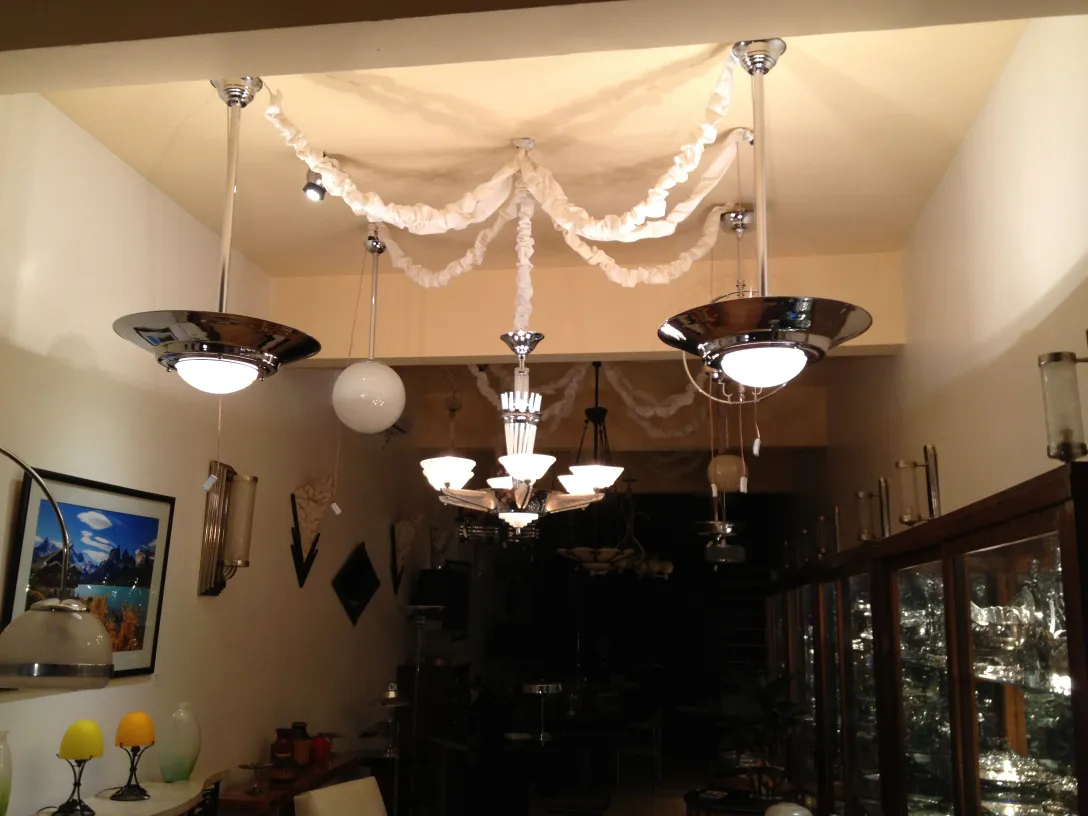 lustre ancien dans un cadre chaleureux