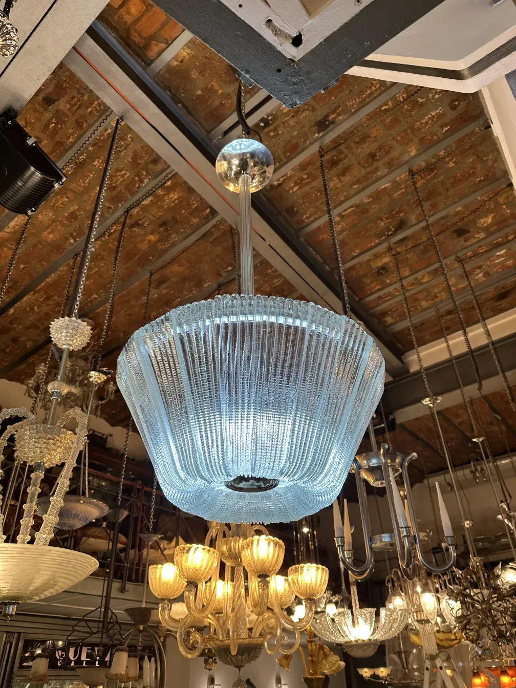 lampada a sospensione antica paolo venini con design elegante e finitura lucida