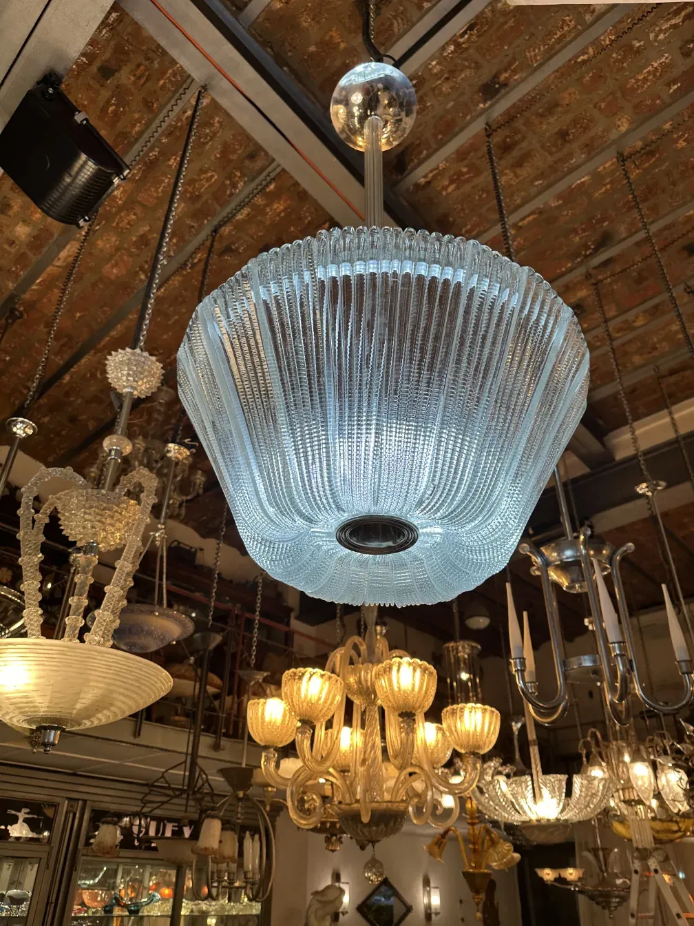 lustre ancien paolo venini avec design élégant et détails brillants