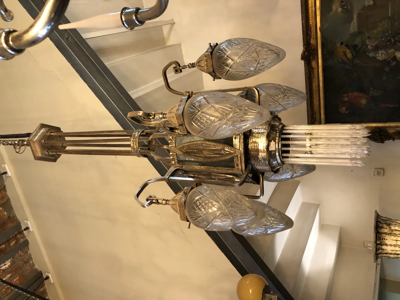 lámpara de techo antigua en estilo decorativo, con cristales