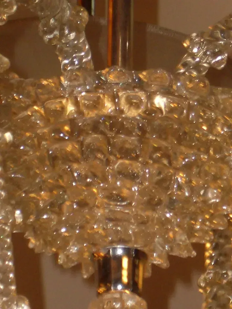 Lámpara de techo antigua Paolo Venini con cristal, decoración elegante y brillante, entornos acogedores con luz suave.