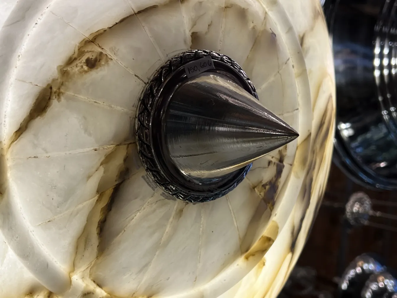 Antike Hängelampe aus Alabaster mit Metallhalterung