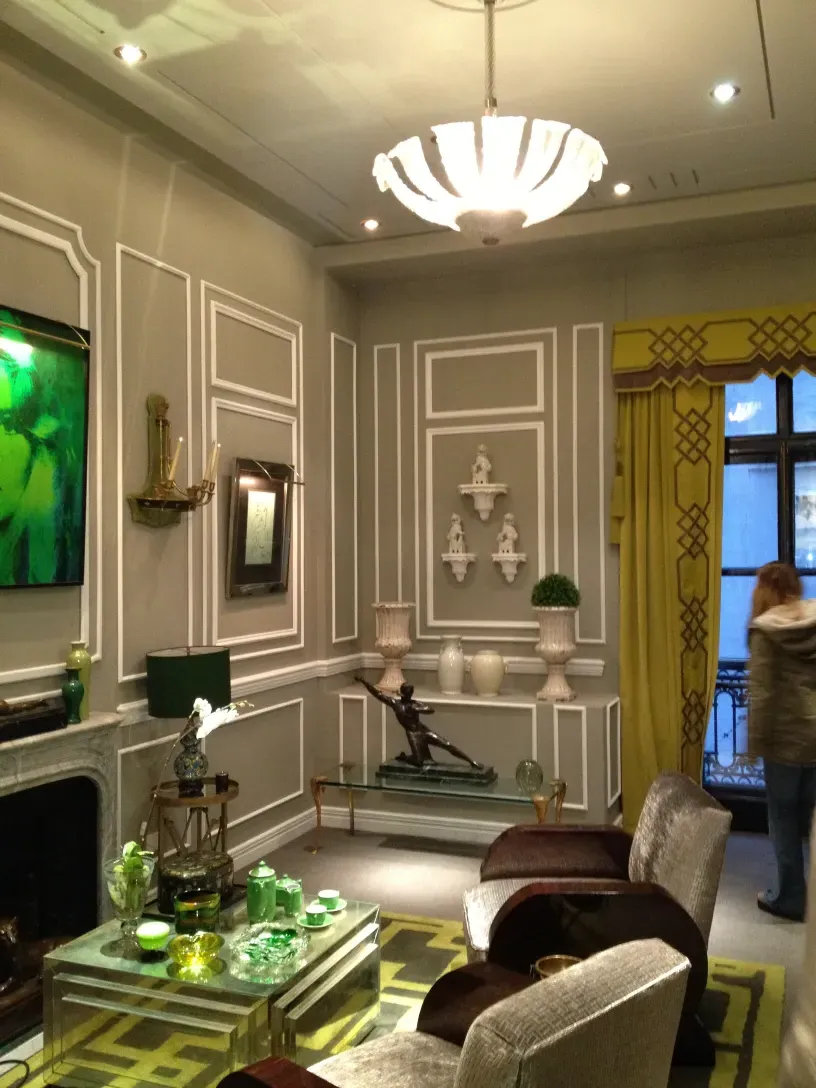 lâmpada de teto antiga paolo venini em uma sala decorada