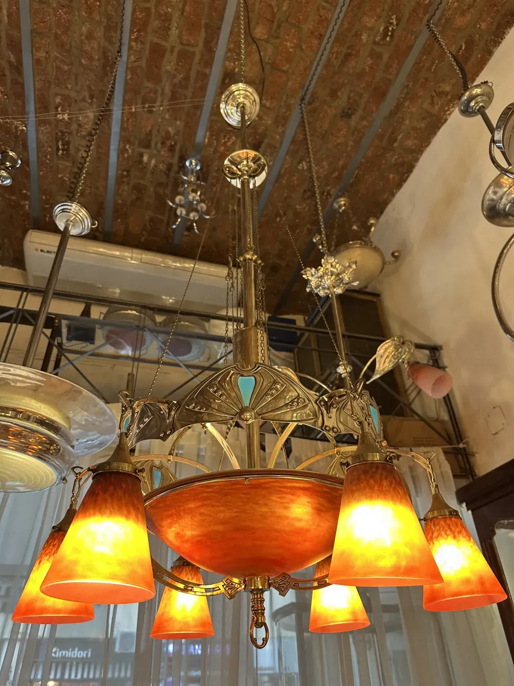 lámpara de techo antigua de Charles Schneider con luces cálidas