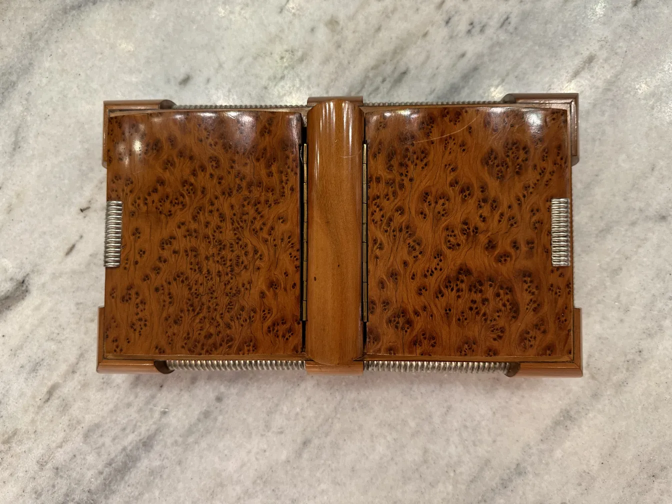 古い木箱装飾デザイン、上面のビュー