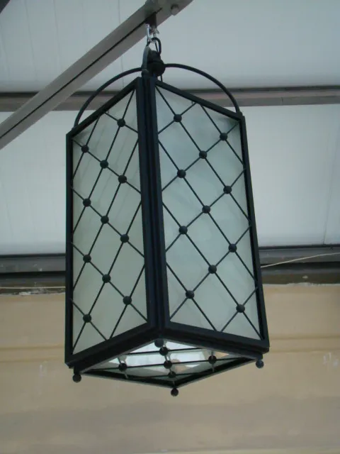 Antike hängende Lampen mit Glaskonstruktion