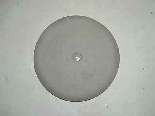 cúpula redonda de luminária antiga em tons claros