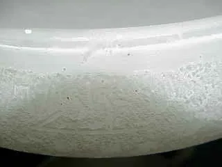 Старинный торшер Muller Fres с замысловатым дизайном.