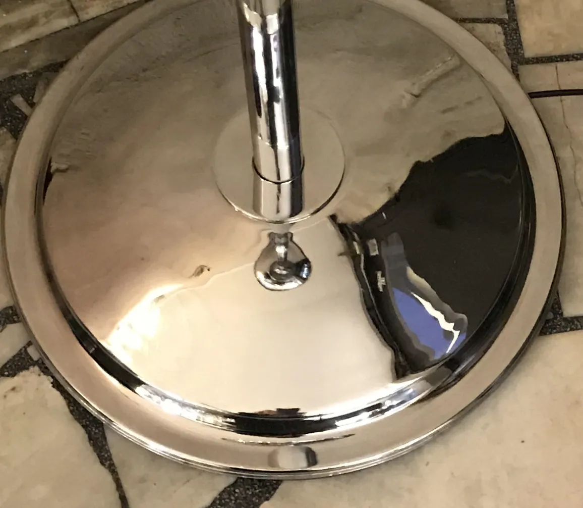 base brillante de 2 lámparas de pie con detalle pulido