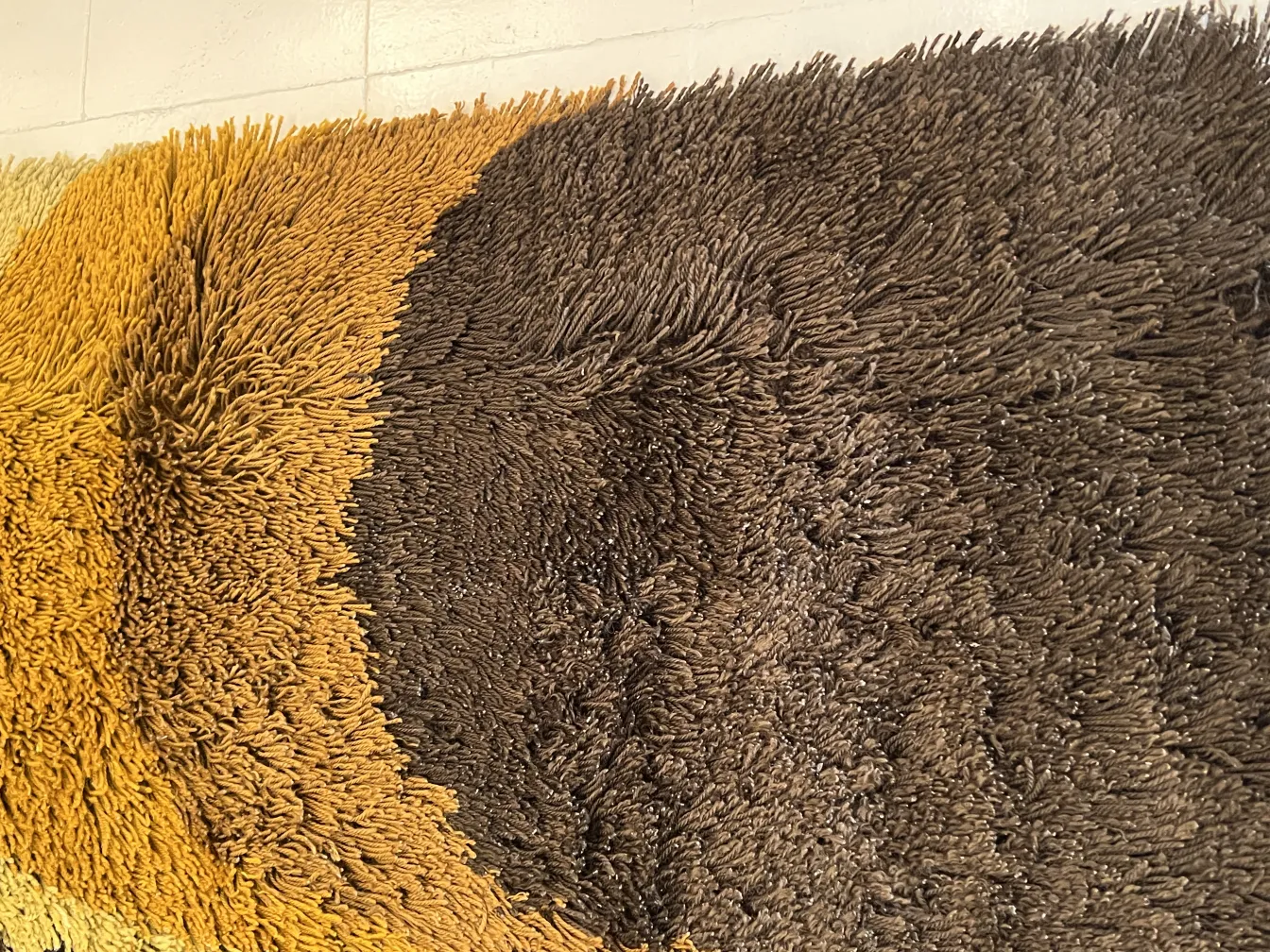 tapete antigo com texturas marrons e amarelas, decorativo