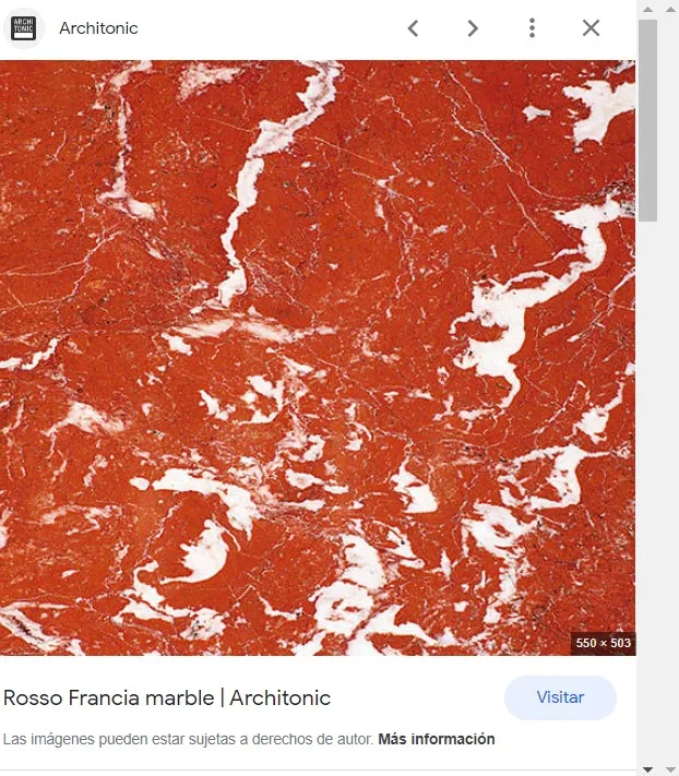 고대 빨간 분수에 흰색 줄무늬