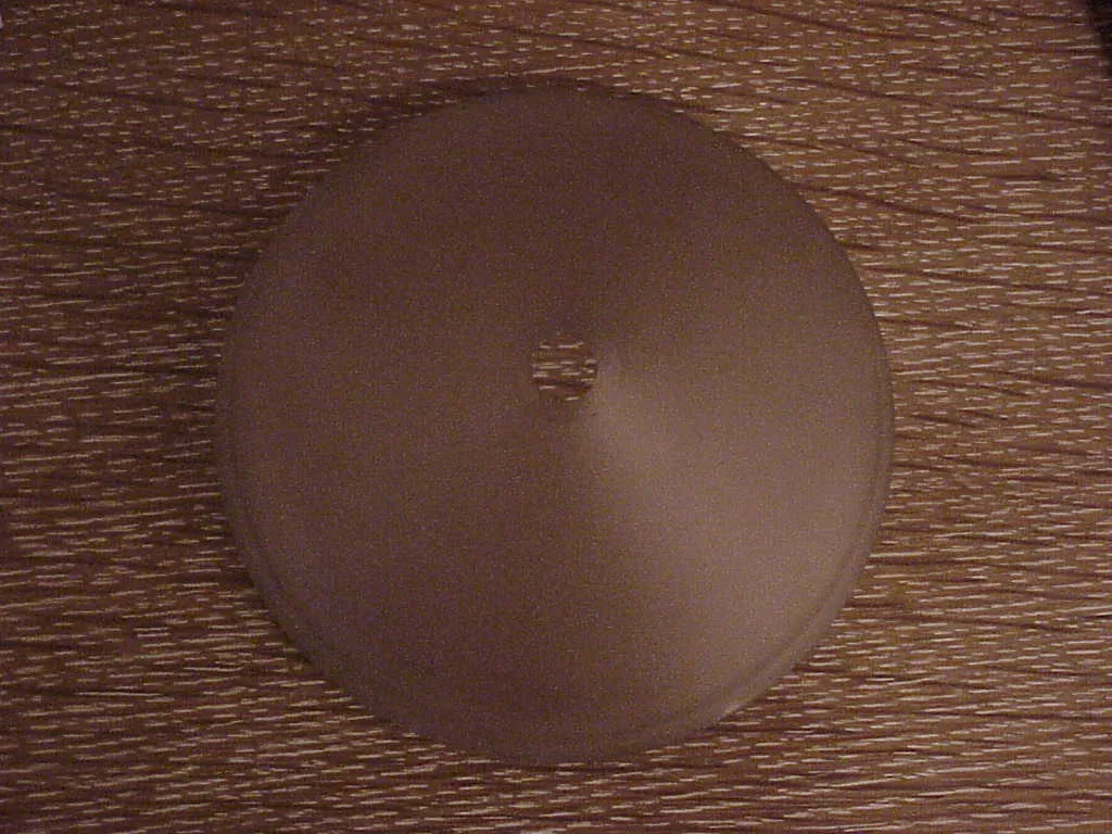 两盞古董吊燈经典设计，营造舒适的环境。