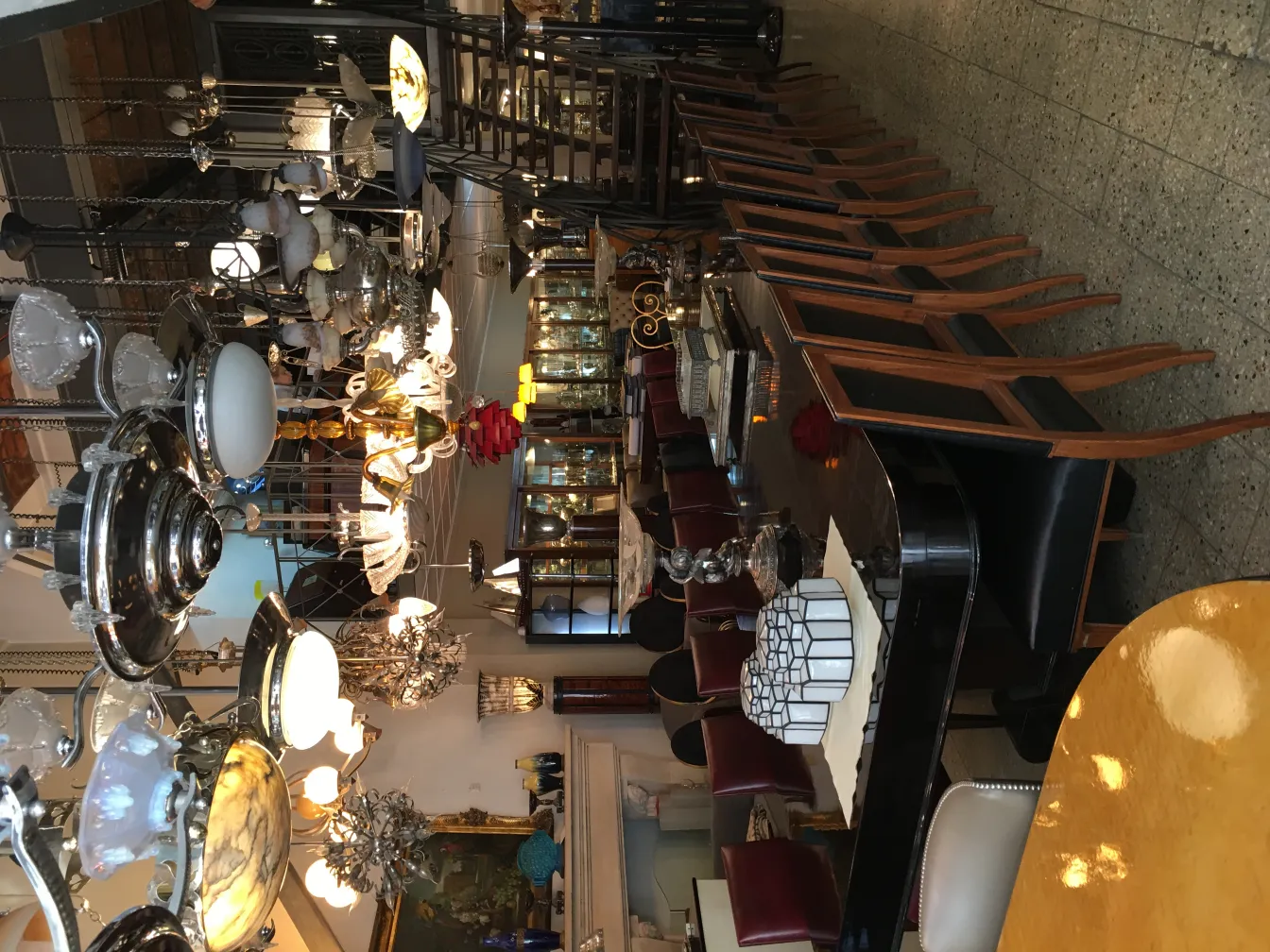 2 antique hanging lamps in an elegant atmosphere