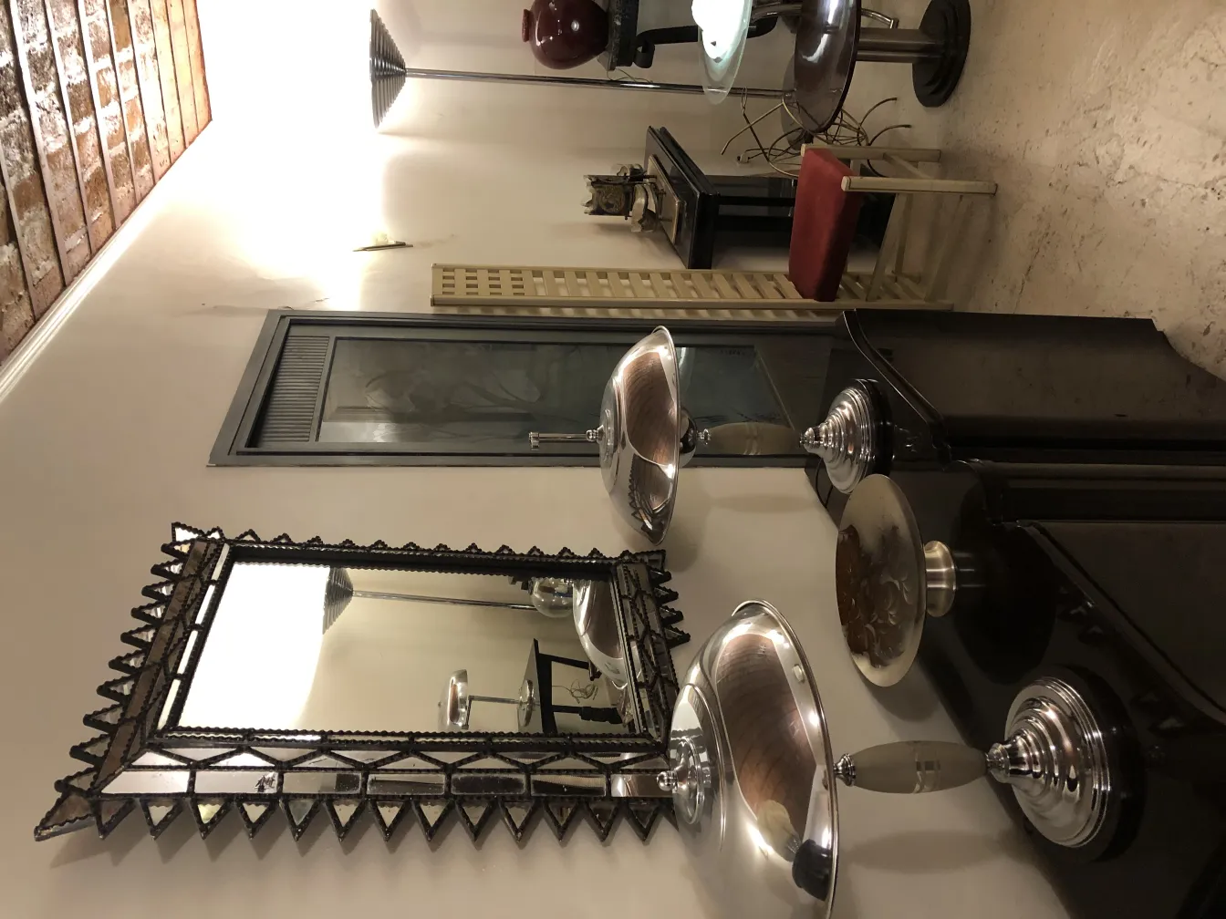 miroir ancien décoratif avec cadre orné