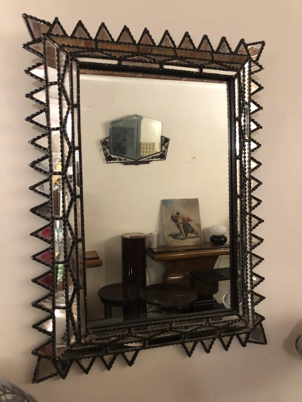 miroir ancien avec cadre orné et décoration