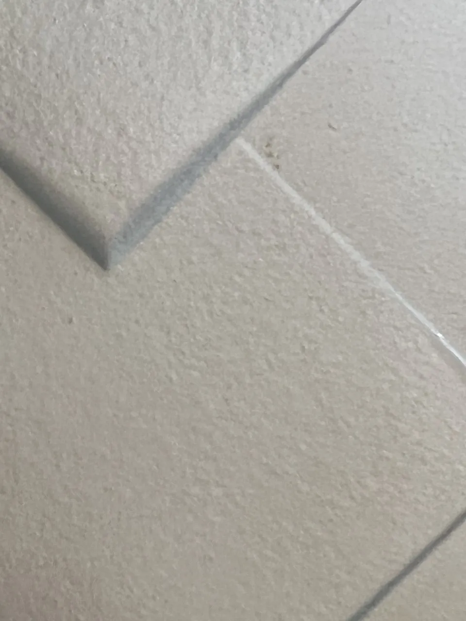 espejo antiguo de pared, decorativo y elegante, con formas suaves