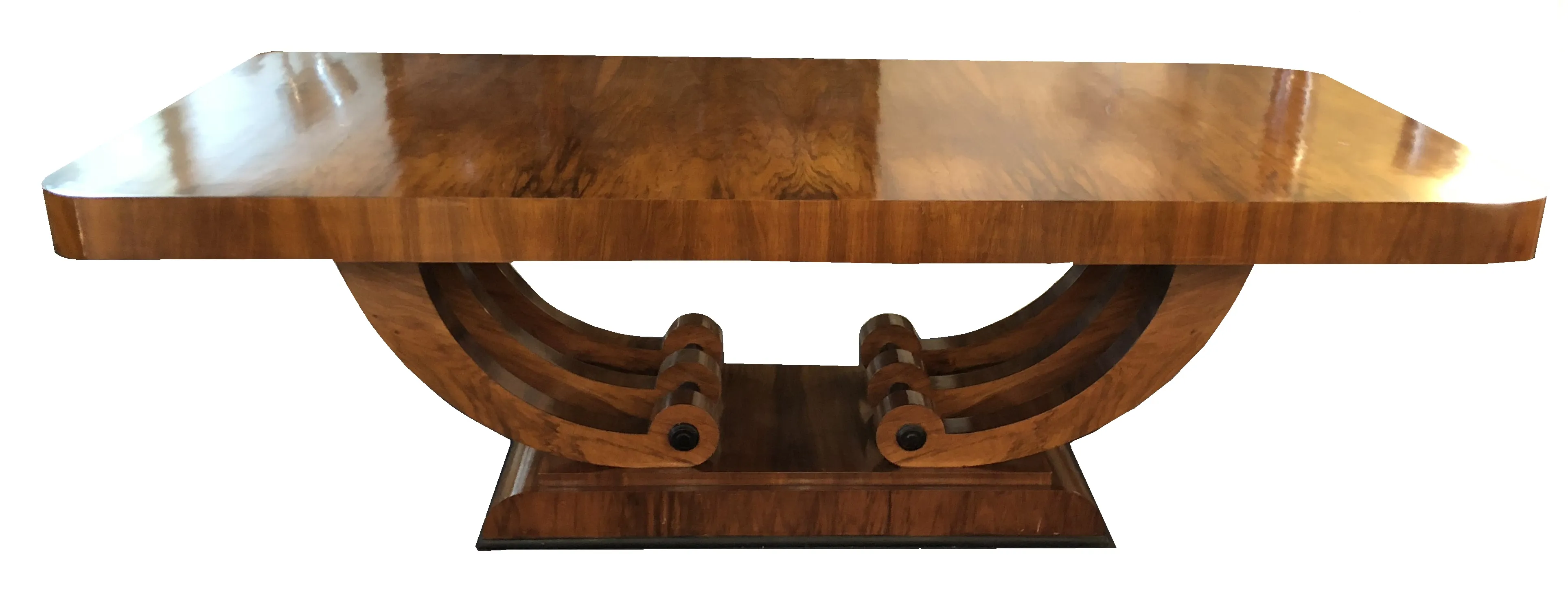 Mesa de comedor antigua para 10 personas con diseño elegante.