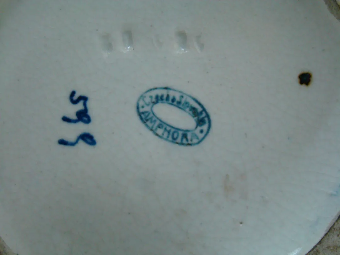 Ceramica antica della Cecoslovacchia con marchio Amphora