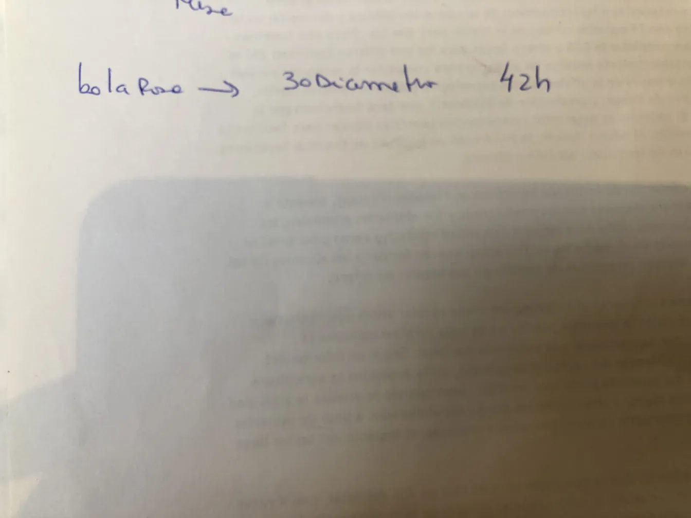 Декоративная старая керамика с элегантными деталями