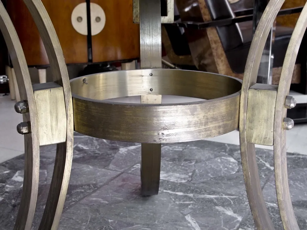 Tavolo da pranzo antico art deco con base unica